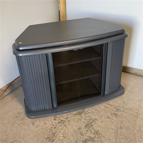 Nice TV Stand w/ Swivel Top, 39x22x27