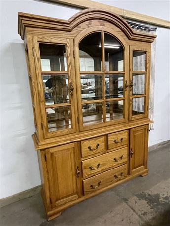 Nice Oak Hutch w/ Mirrored Back, 62x17x83