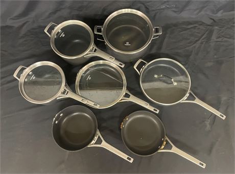 Calphalon Pots and Pans w/ Lids