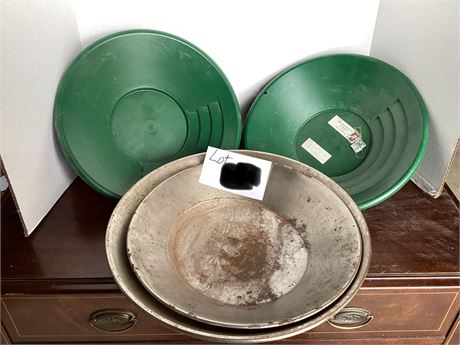 Gold Panning Pans - 4