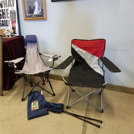 Outdoor Folding Chair Pair