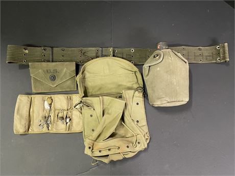 Ammo Pouches/Canteen & Belt/Button Kit