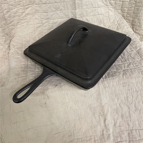 Wagner Cast Iron 9½" Square Pan w/ Lid -