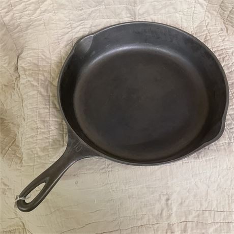 Wagner Cast Iron 10 Skillet - 1060A