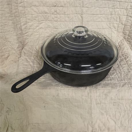 Wagner Cast Iron #8 Frying Pan w/ Glass Lid - 10"