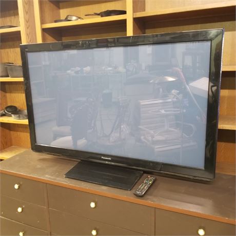 Panasonic Viera 40" Plasma TV w/ Remote