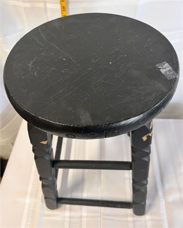 black stool