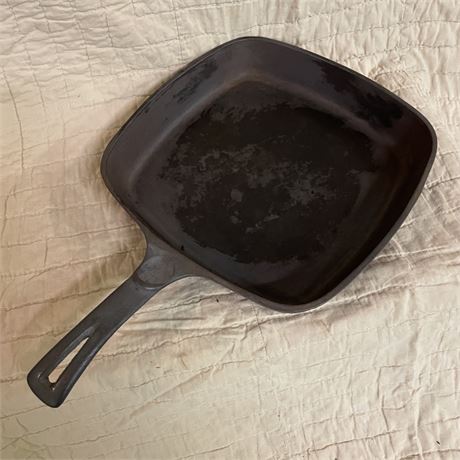 Vintage Wagner Cast Iron Square Skillet - 1218 O