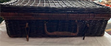 wicker suitcase-type basket