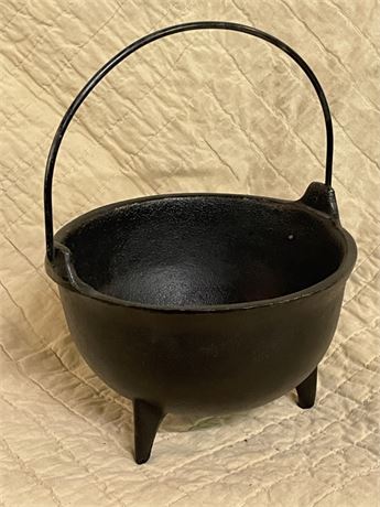 Vintage Cast Iron Footed Cauldron w/ Handle - 2036