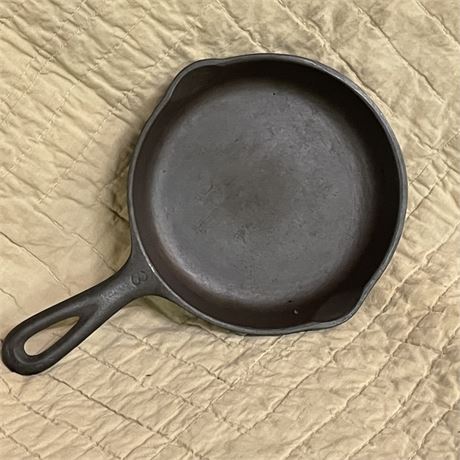 Vintage Wagner Cast Iron Skillet #3 - 1058Q