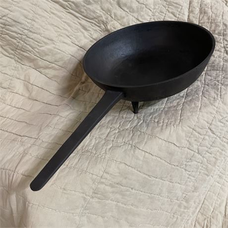 Pre 20th Century Cast Iron Long Handle Footed Skillet -