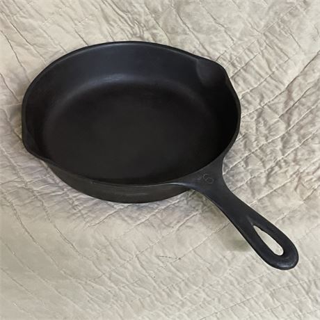 Vintage Wagner Cast Iron Skillet #6 - 1058O or C?