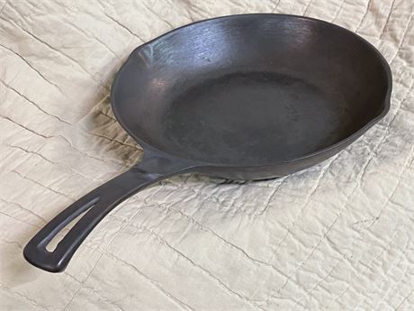 Vintage Wagner Chef Skillet - 1886O