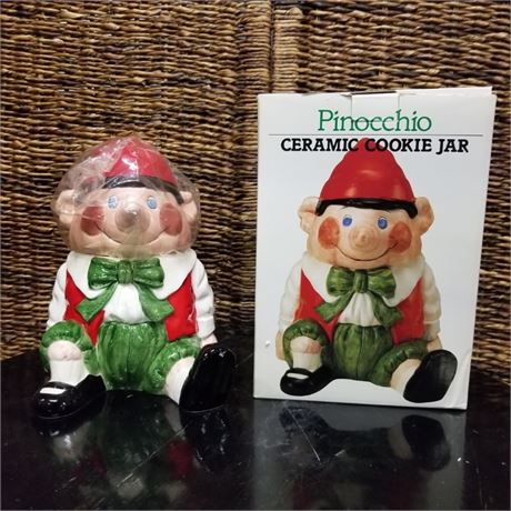 Collectible In Box Pinocchio cookie Jar - 6x9