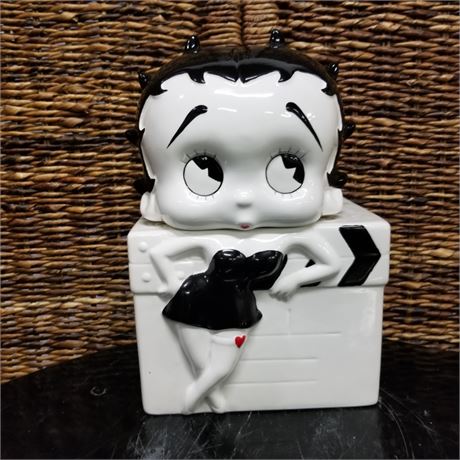 Collectible Betty Boop Cookie Jar - 6x11