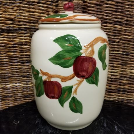 Rare Franciscan Apple Cookie Jar - 5x10 #11061