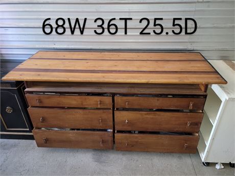 Table/Dresser/Matching Wood Pieces