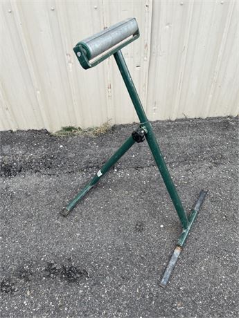 Wood Roller Stand