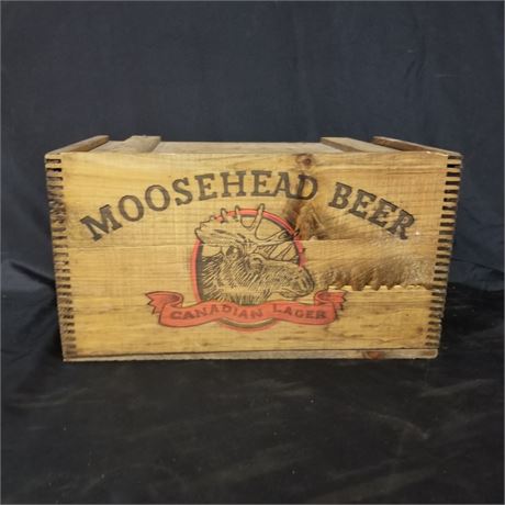 Wood Moosehead Beer Case w/ Lid -