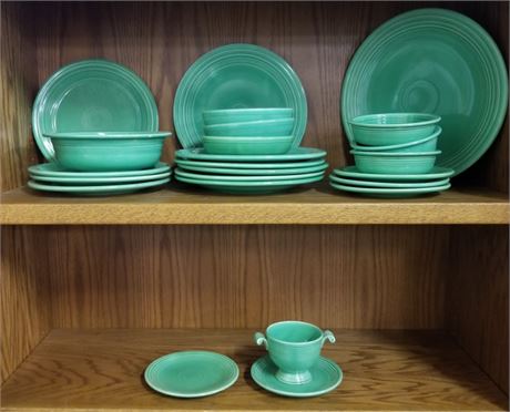 Vintage Fiestaware - 24pcs