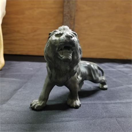 Antique Japanese Lion ( Cast Iron or Bronze?)