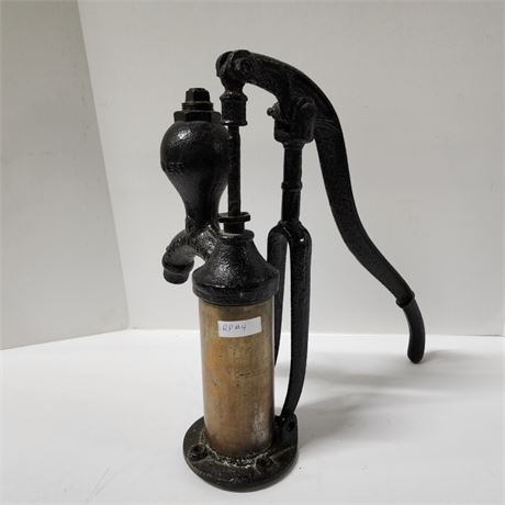 Smart Antique Cast Iron & Copper Hand Water Pump - 14"⬆️