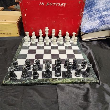 Marble Chess Pieces & Board - 18x18