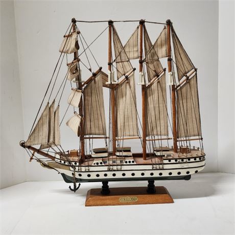 J.S. Elcano Wood Ship - 18x18