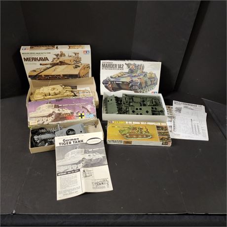 Assorted Collectible Tank Model Kits