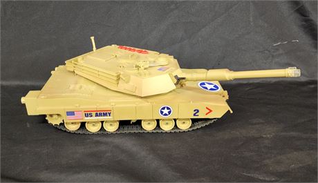 Vintage U.S. Army Battery-Op Tank - Works!