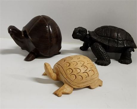 Hand Carved Wood Turtle Trio