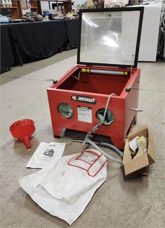 Like New Job Smart Abrasive Blast Cabinet w/ Extras, 22x19x19