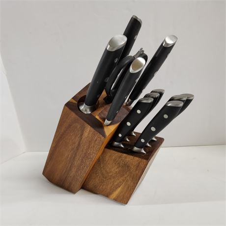 Nice Cangshan Knife Set w/ Block