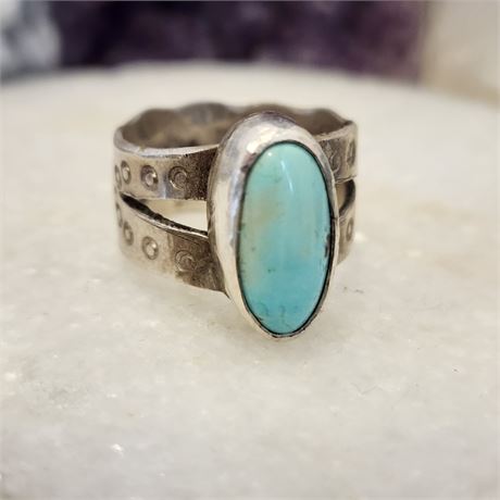 Sleeping Beauty Turquoise Ring set in Fine Silver (999) by Ron Singer-Sz 10½