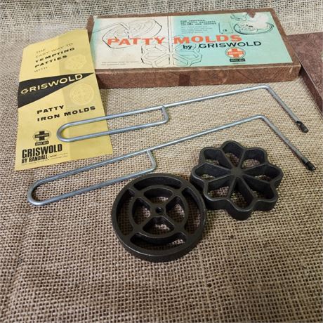 Vintage Griswold Cast Iron Patty Molds Set In It's Box
