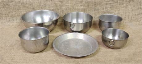 Stainless Steel Mixing Bowls and Pie Pan