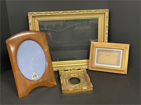 Wooden Picture Frame Quad