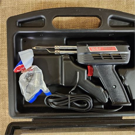 Nearly New Weller Universal Solder Gun w/ Case