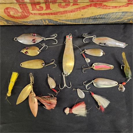 Assorted Vintage Fishing Lures