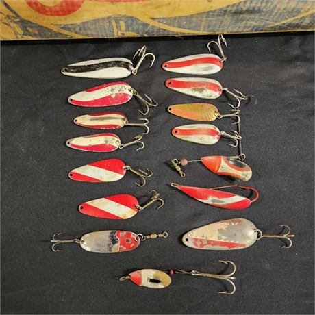 Assorted Vintage Daredevil Fishing Lures