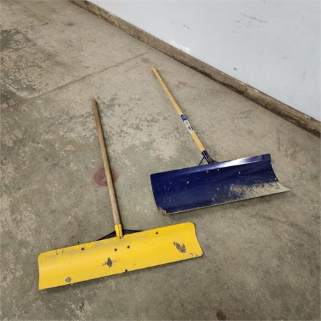 Metal Snow Shovel Pair