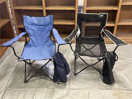 2 Folding Outdoor Chairs w/ Carry Bags