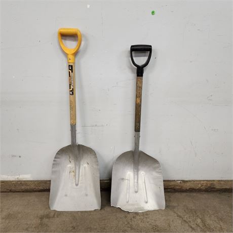 Scoop Shovel Pair