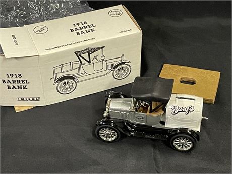 NIB Collectible ERTL  Barq's Root Beer 1918 Barrel Coin Bank