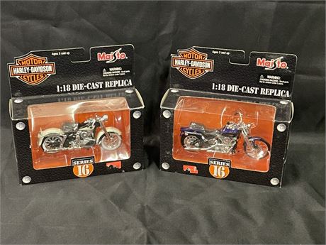 NIB Harley Davidson Die Cast Replica Motorcycles Pair