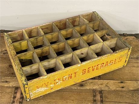 Vintage Wy-Mount Beverage Wood Soda Caddy