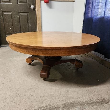 Rolling Antique Oak Coffee Table - 45" Diameter 18"⬆️