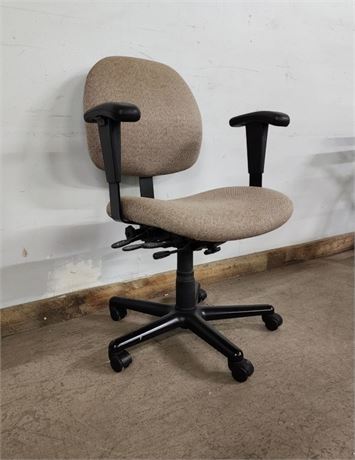 Adjustable Rolling Office Chair