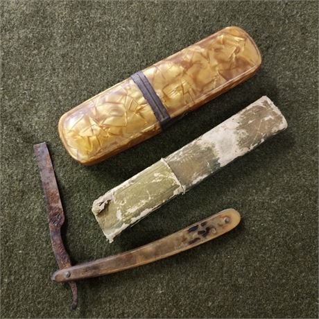 Antique Shaving Razor with 2 Cases